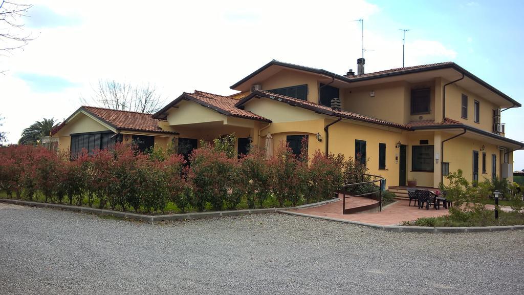 Cecco Di Nara Hotel Massarosa Exterior photo