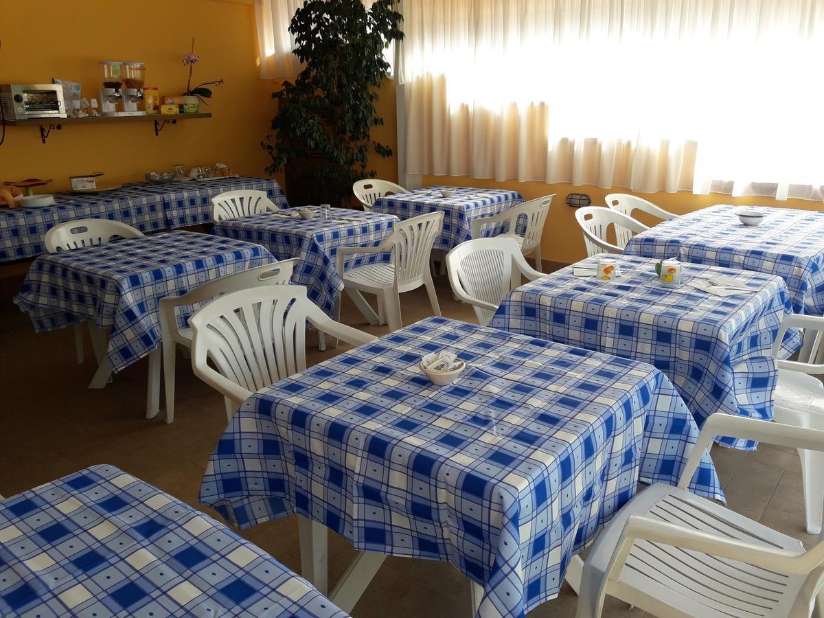 Cecco Di Nara Hotel Massarosa Exterior photo